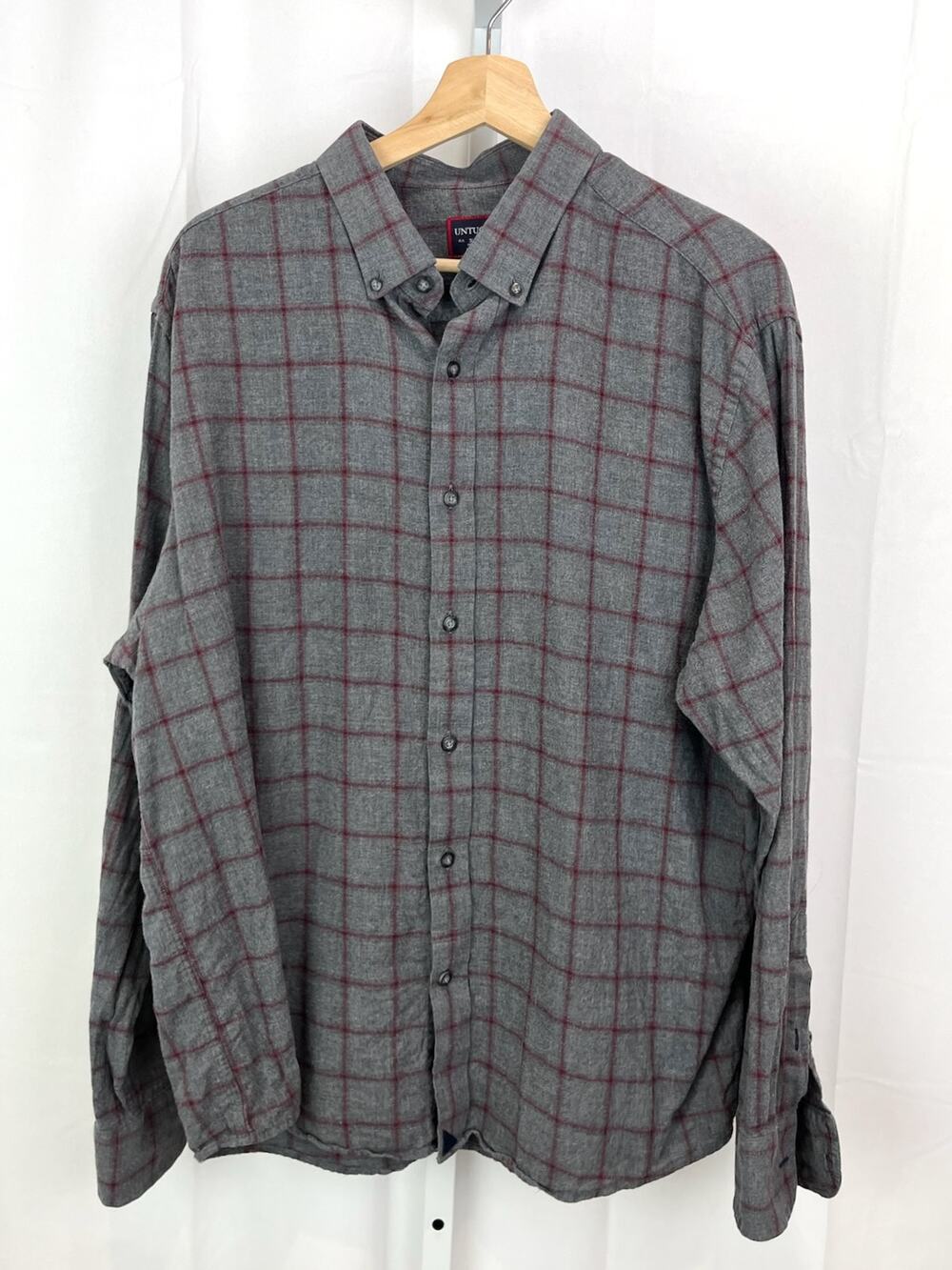 UNTUCKIT Size XL Windowpane Check Button Down Long Sleeve Shirt Cotton Gray Red